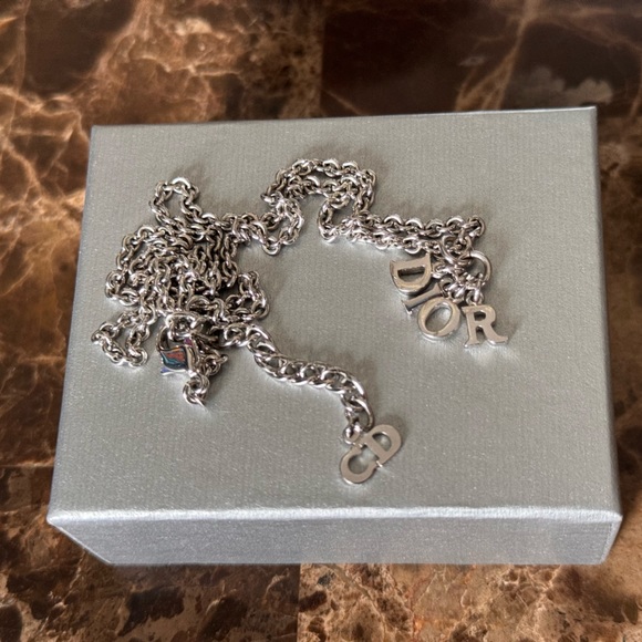 ❌❌SOLD ON FB❌❌🎀Christian Dior Necklace🎀 - Picture 6 of 7